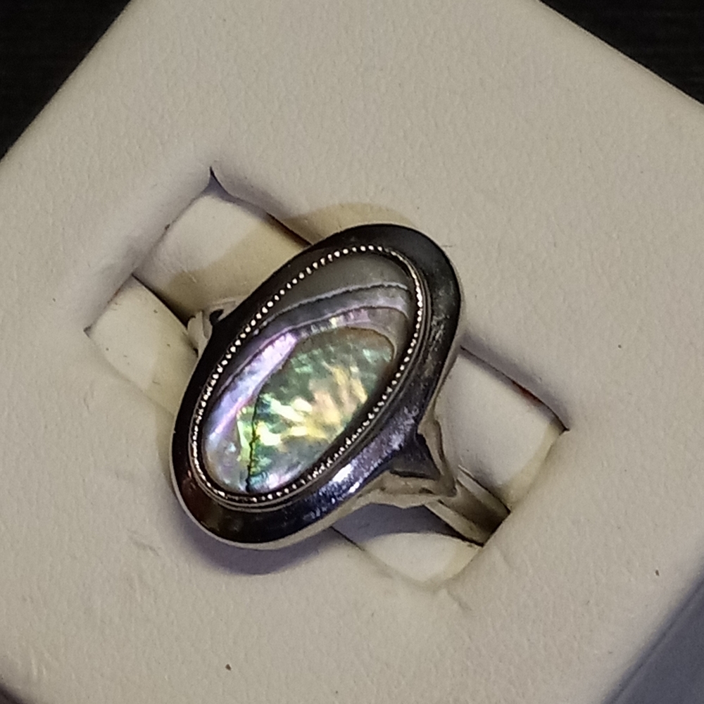 Silver tone Abalone Avon ring - Picture 8 of 8